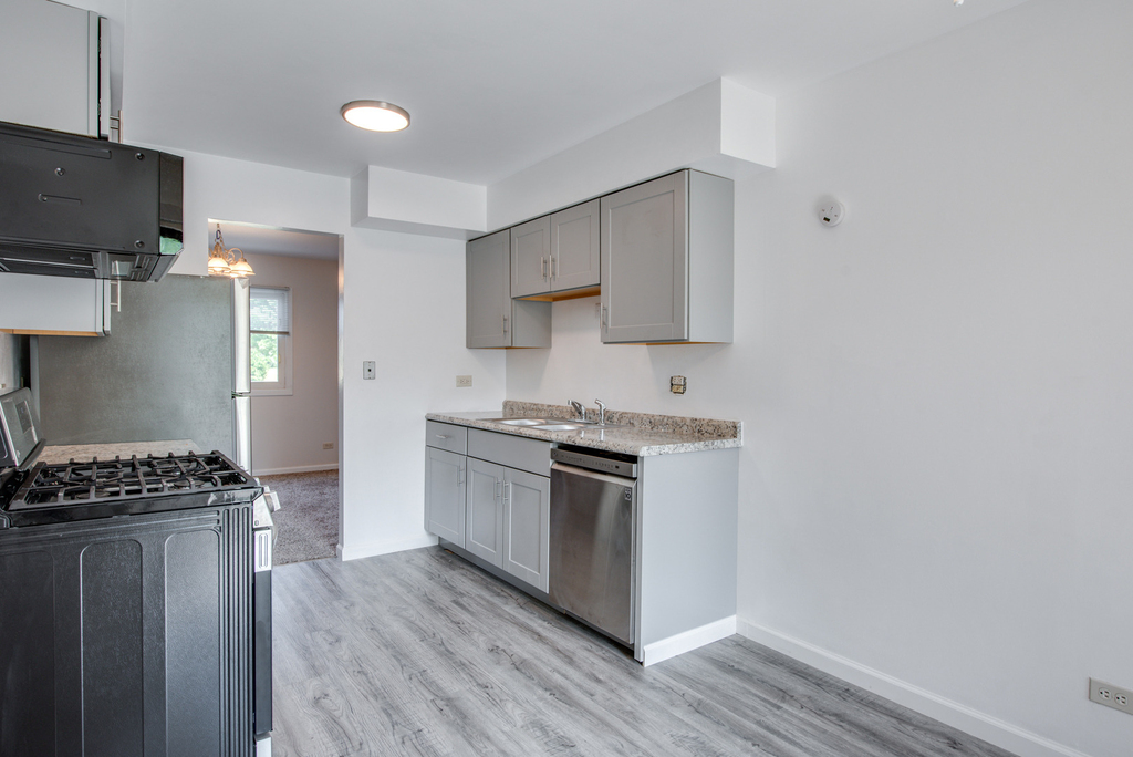 889 Heatherbrook Court - Photo 6