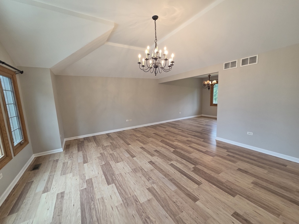 8112 Rutherford Drive - Photo 2