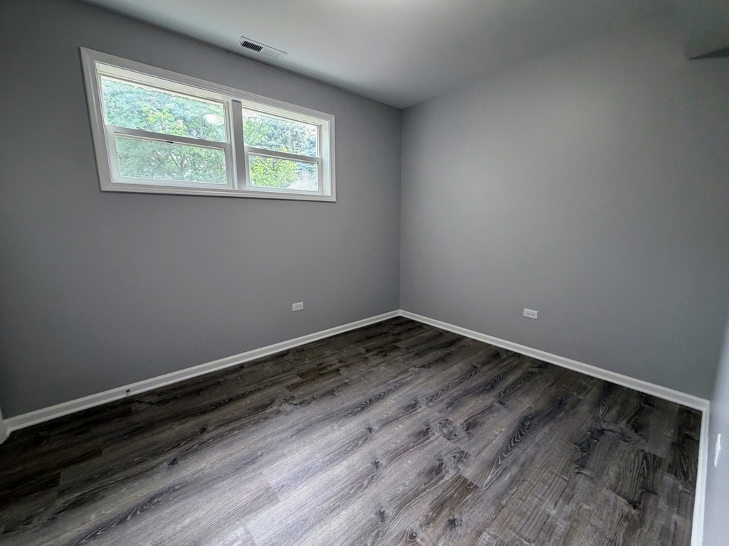 311 S Lodge Lane - Photo 5