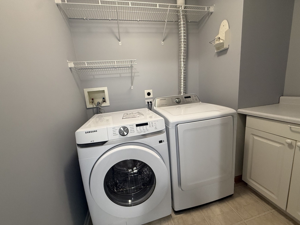 2250 Stoughton Drive - Photo 33