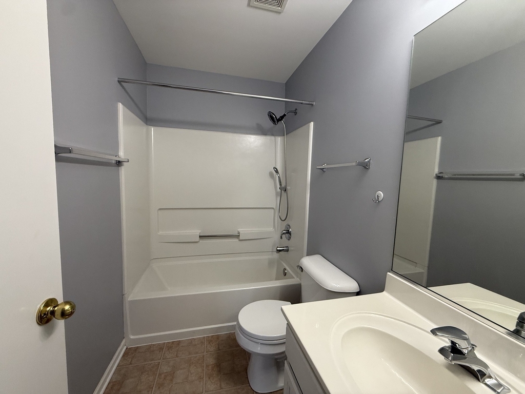 2250 Stoughton Drive - Photo 32