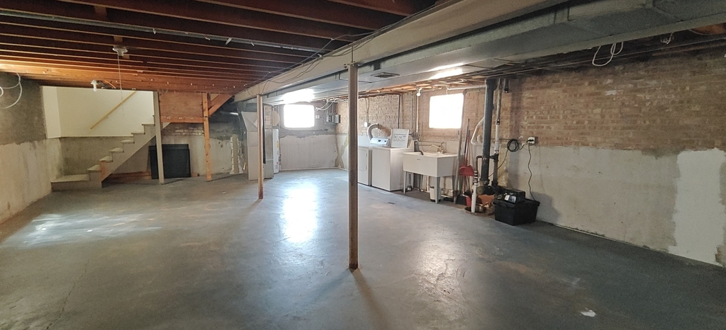 10824 S Sacramento Avenue - Photo 21