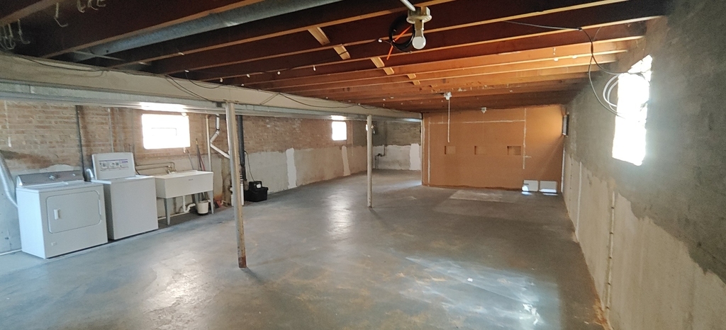 10824 S Sacramento Avenue - Photo 24
