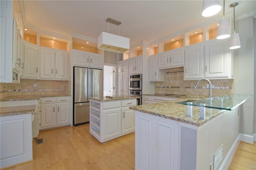 1150 Goodwin Place Ne - Photo 6