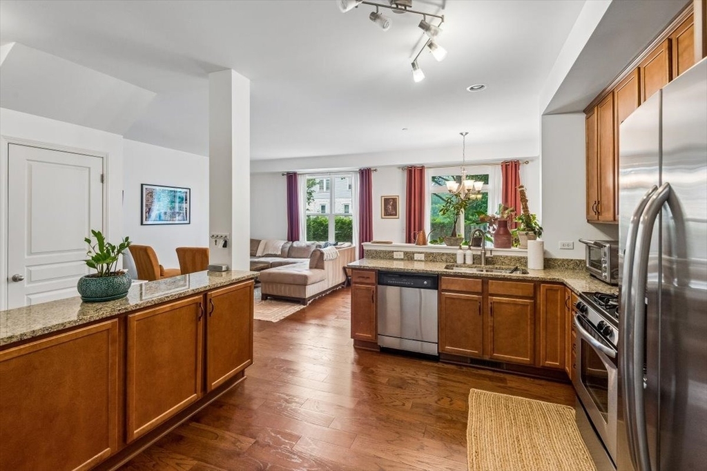 2419 Birch Street - Photo 5