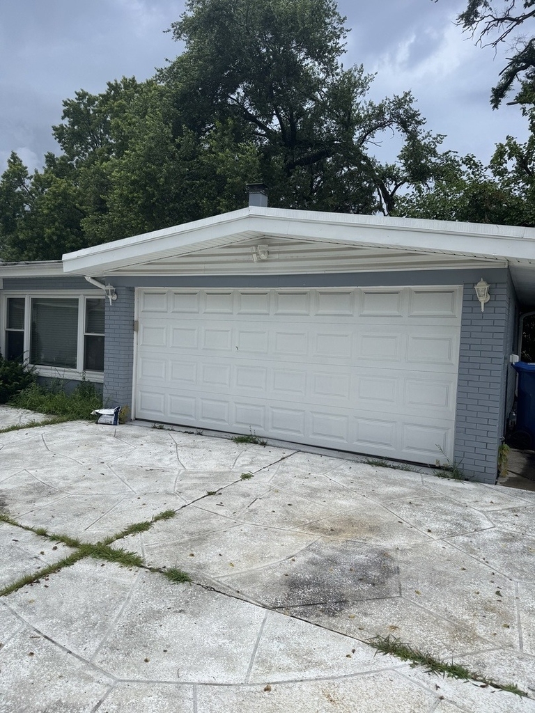7800 W 98th Place - Photo 2