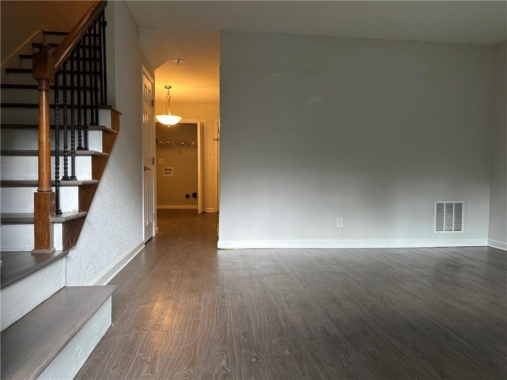 12 Ezzard Street - Photo 3