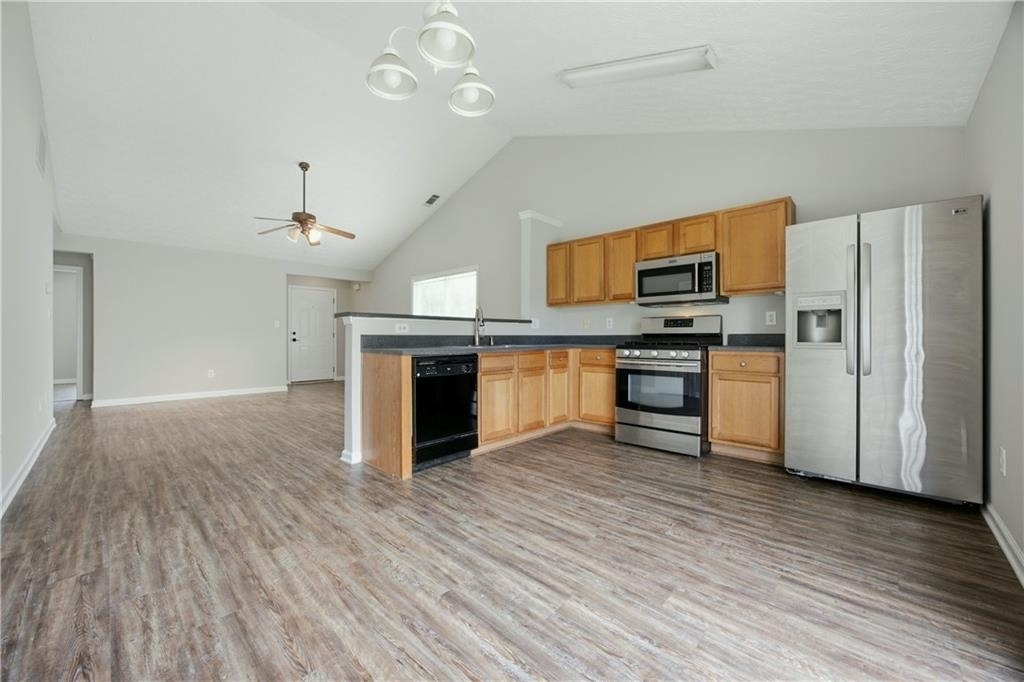 1002 Pine Isle Court - Photo 3