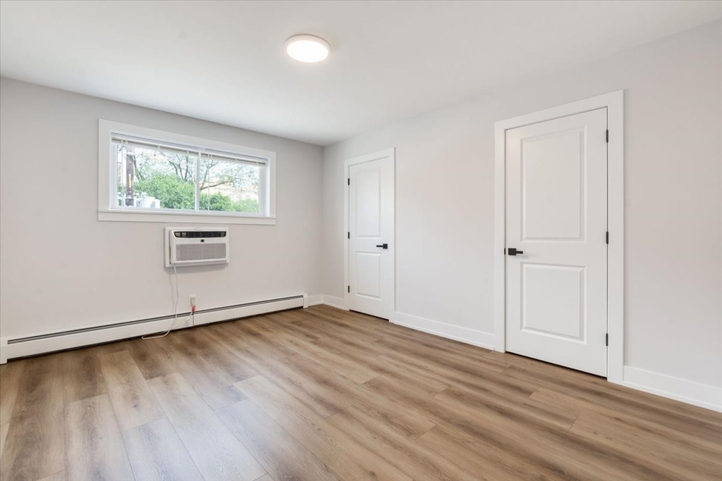 929 Washington Street - Photo 8