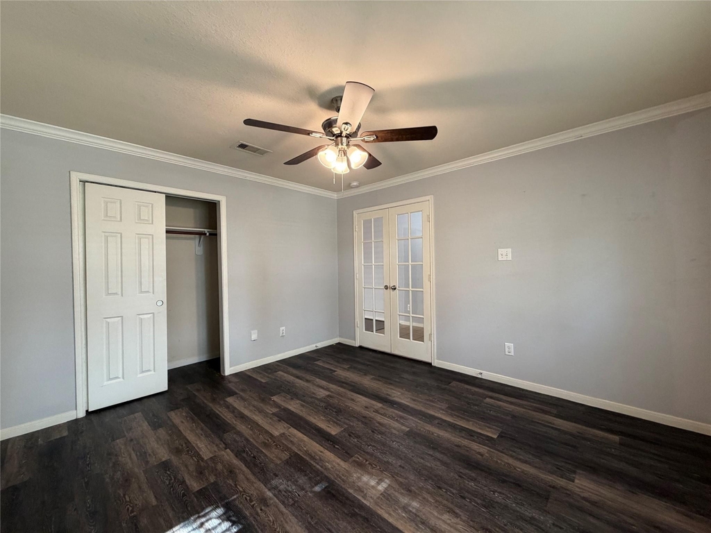 8023 Clover Leaf Drive - Photo 33