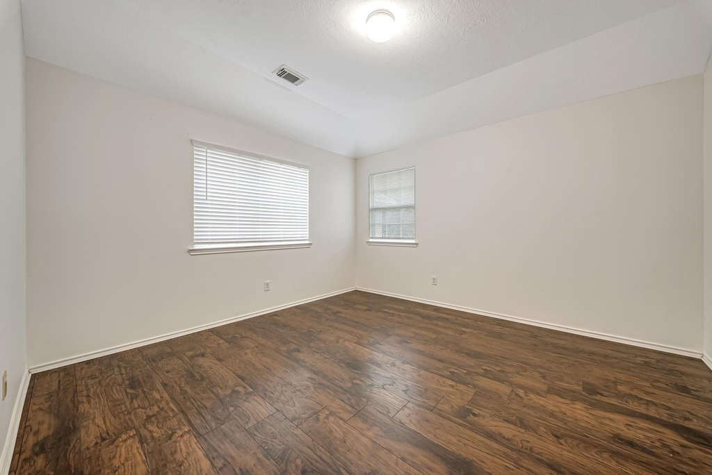 33127 Cottonwood Bend - Photo 17