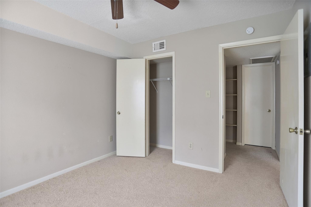 2121 Hepburn Street - Photo 12