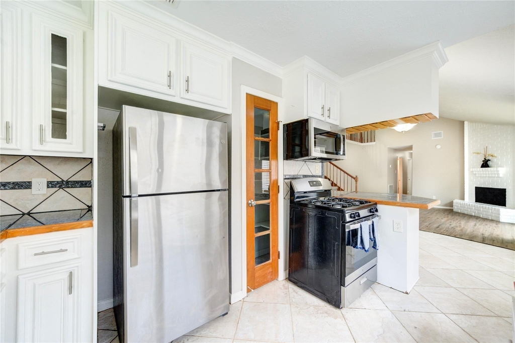 5255 Beaverbrook Drive - Photo 6