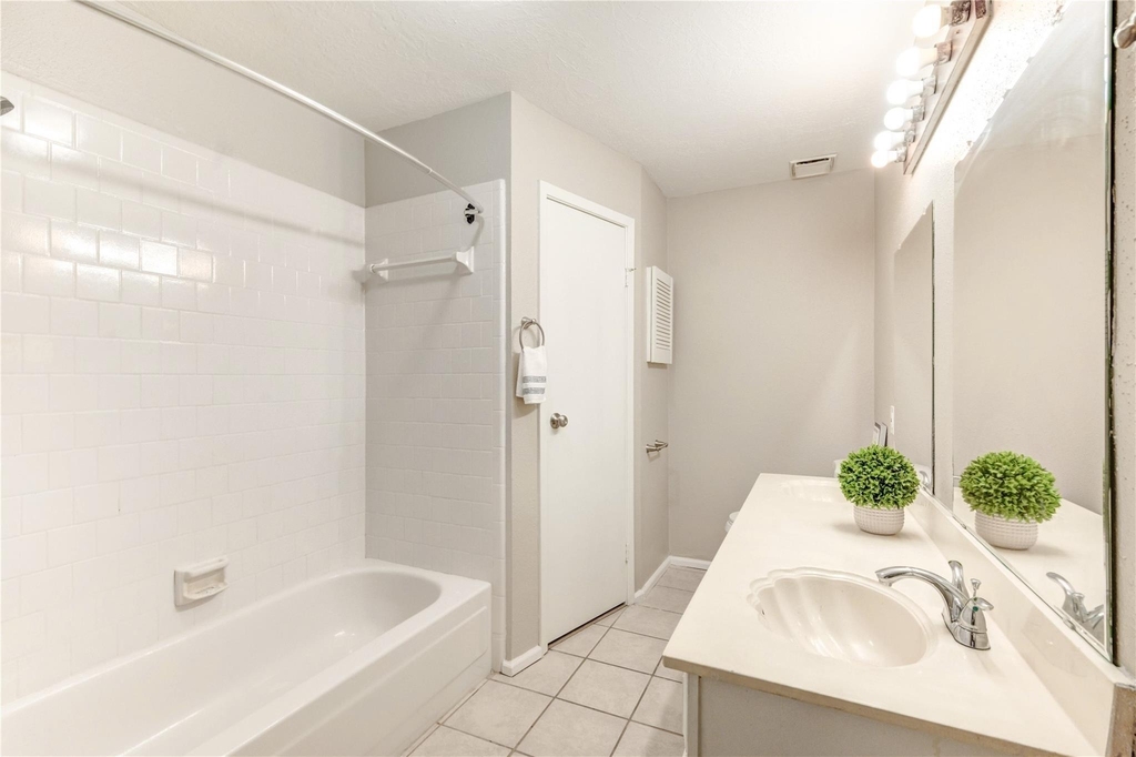 5255 Beaverbrook Drive - Photo 21