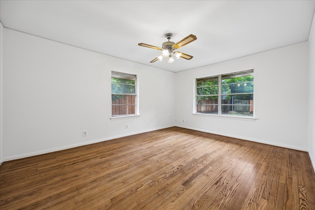 4029 Mcdermed Drive - Photo 3