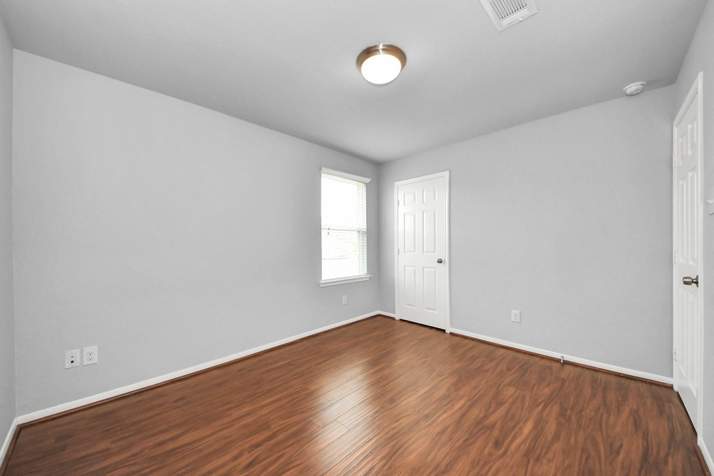 6306 Bain Drive - Photo 33