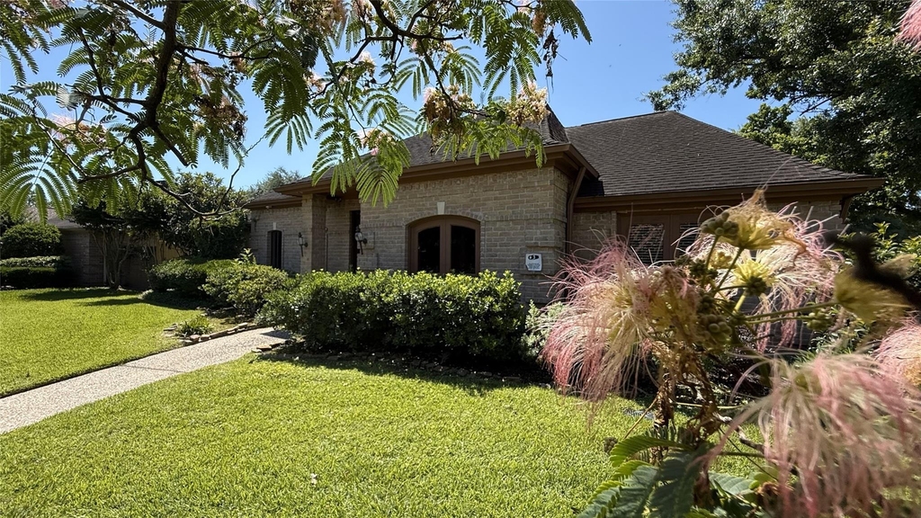 11527 Cedar Creek Drive - Photo 0