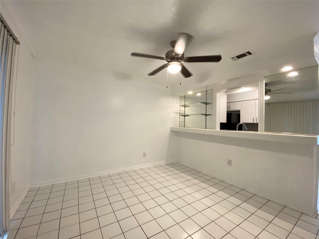 10682 Hazelhurst Drive - Photo 7