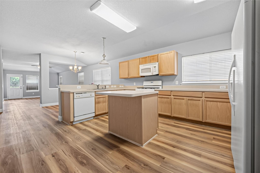 10430 Deer Branch - Photo 6