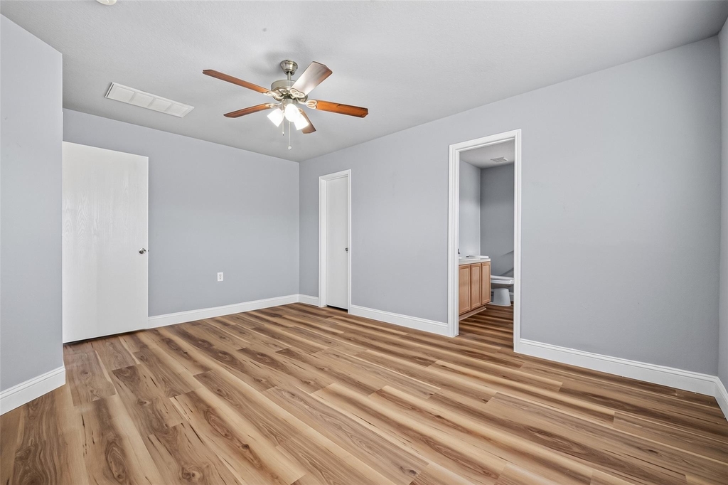 10430 Deer Branch - Photo 16