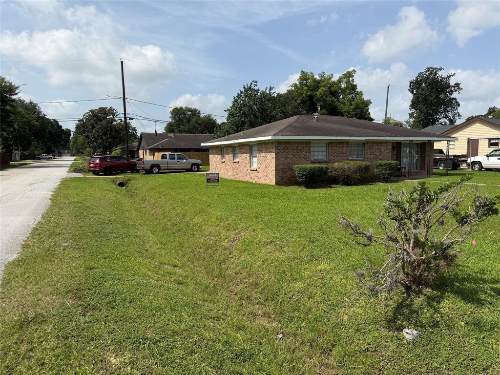 3203 Cliffdale Street - Photo 1