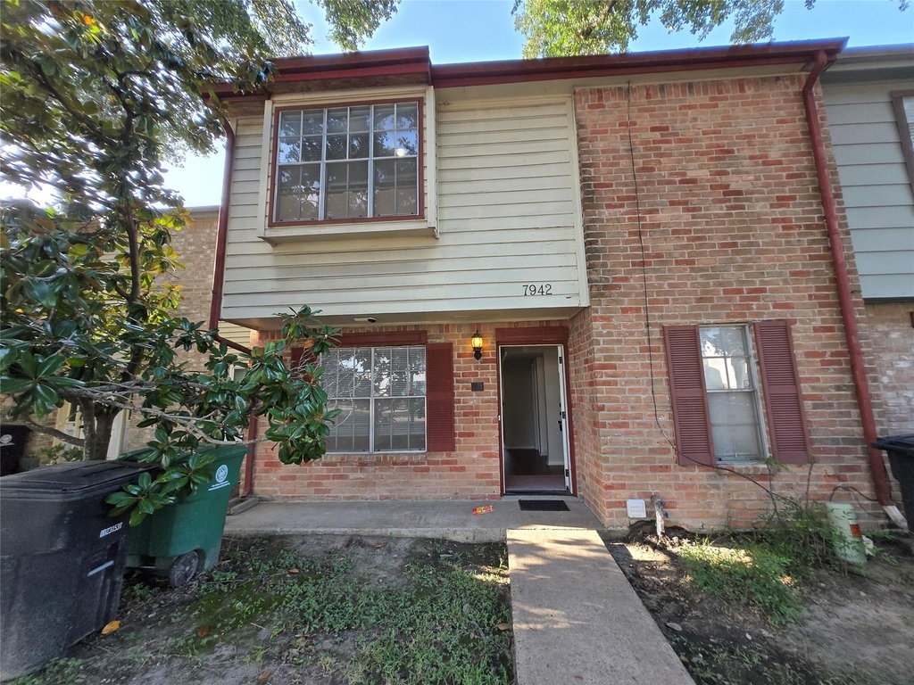 7942 Grow Lane - Photo 0