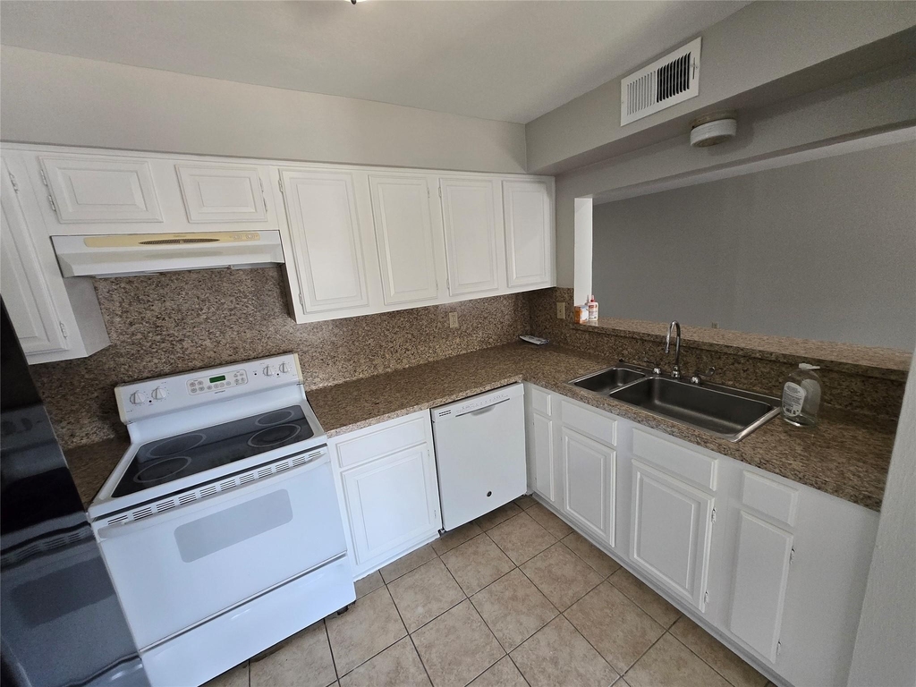 7942 Grow Lane - Photo 5