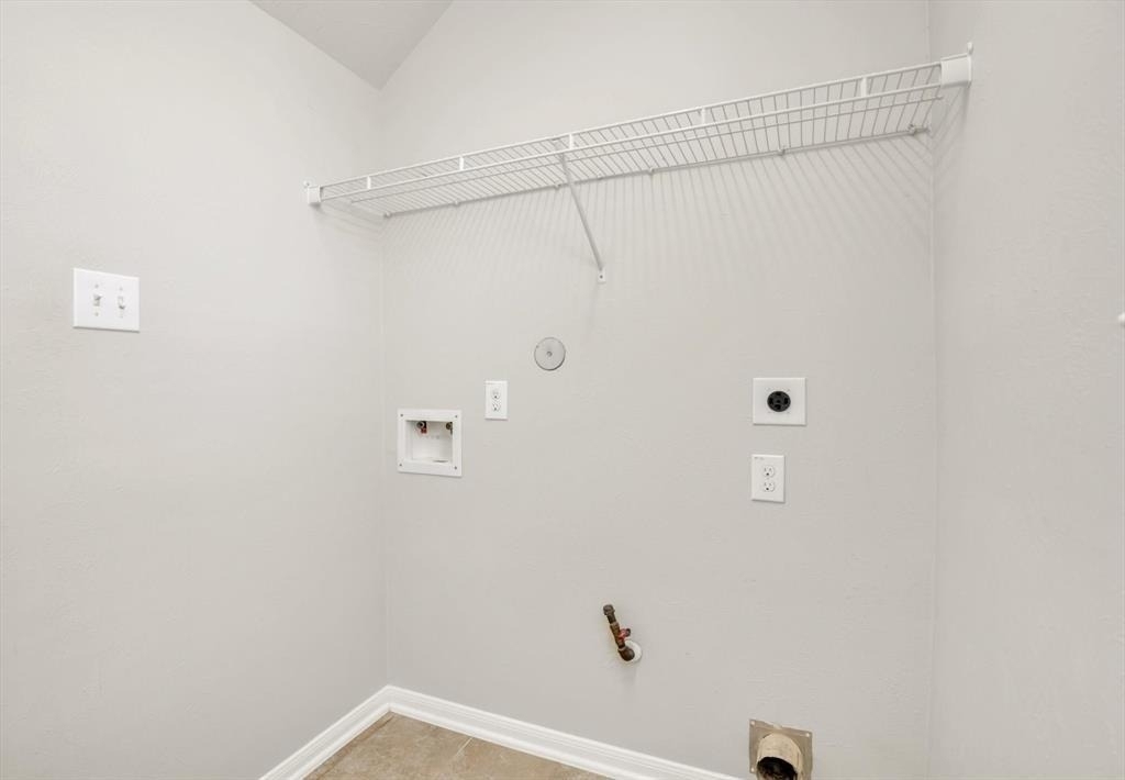 8110 Heartbrook Field Lane - Photo 15