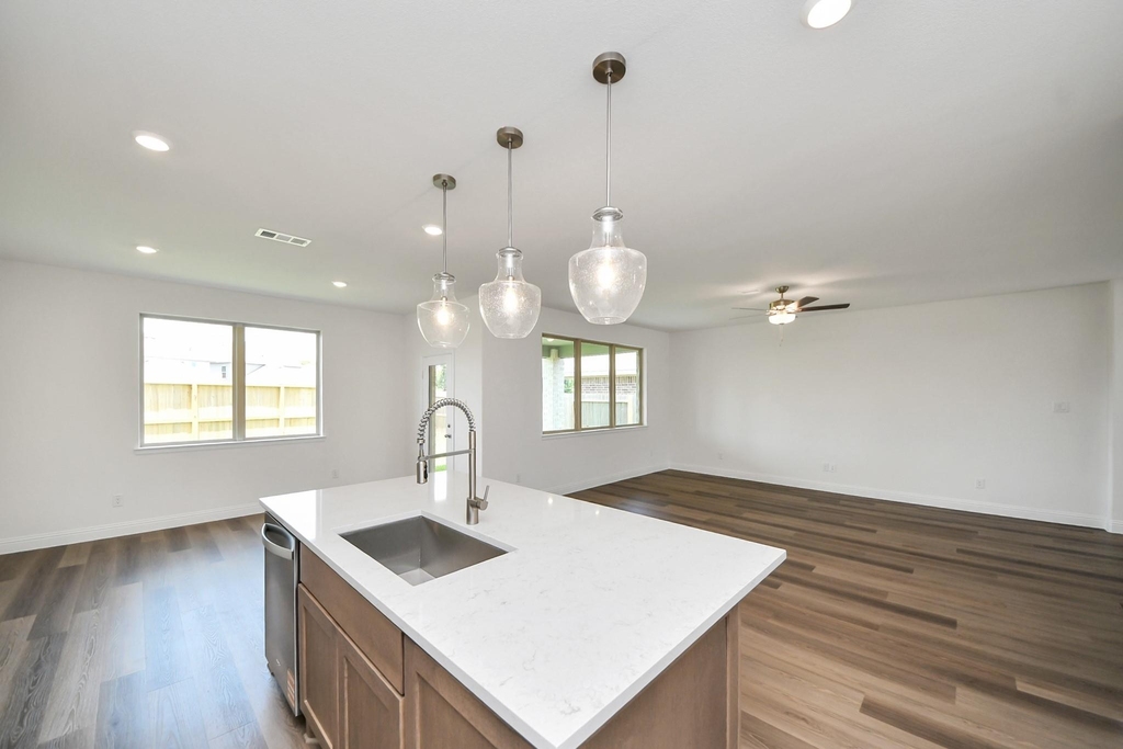 4042 Colony Lane - Photo 11