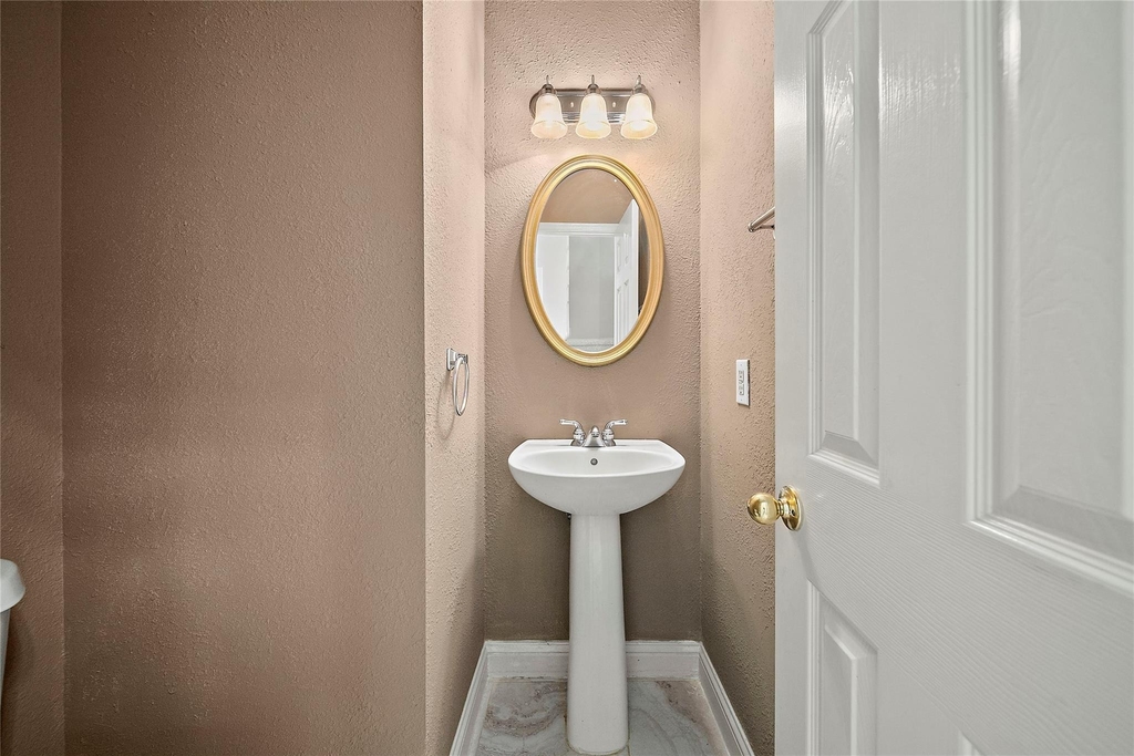 22430 Water Edge Lane - Photo 26