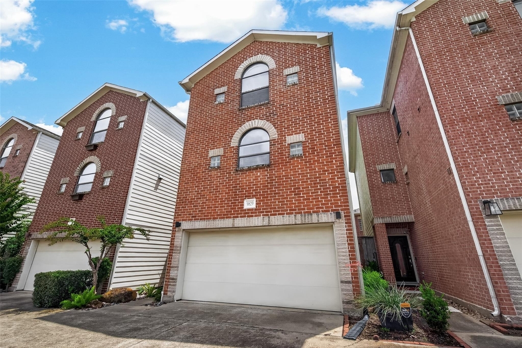 9829 Madeline Alyssa Court - Photo 2