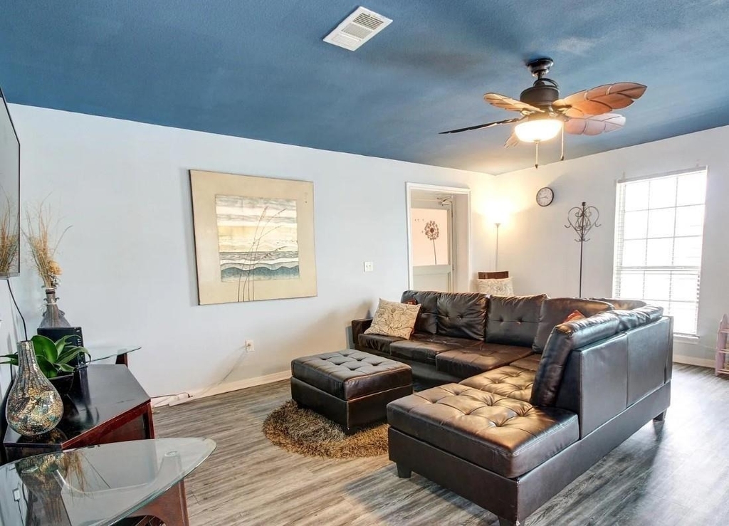 641 4th Street - Photo 8