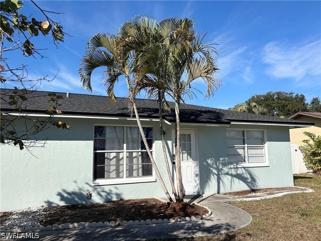1428 Se 20th Avenue - Photo 1