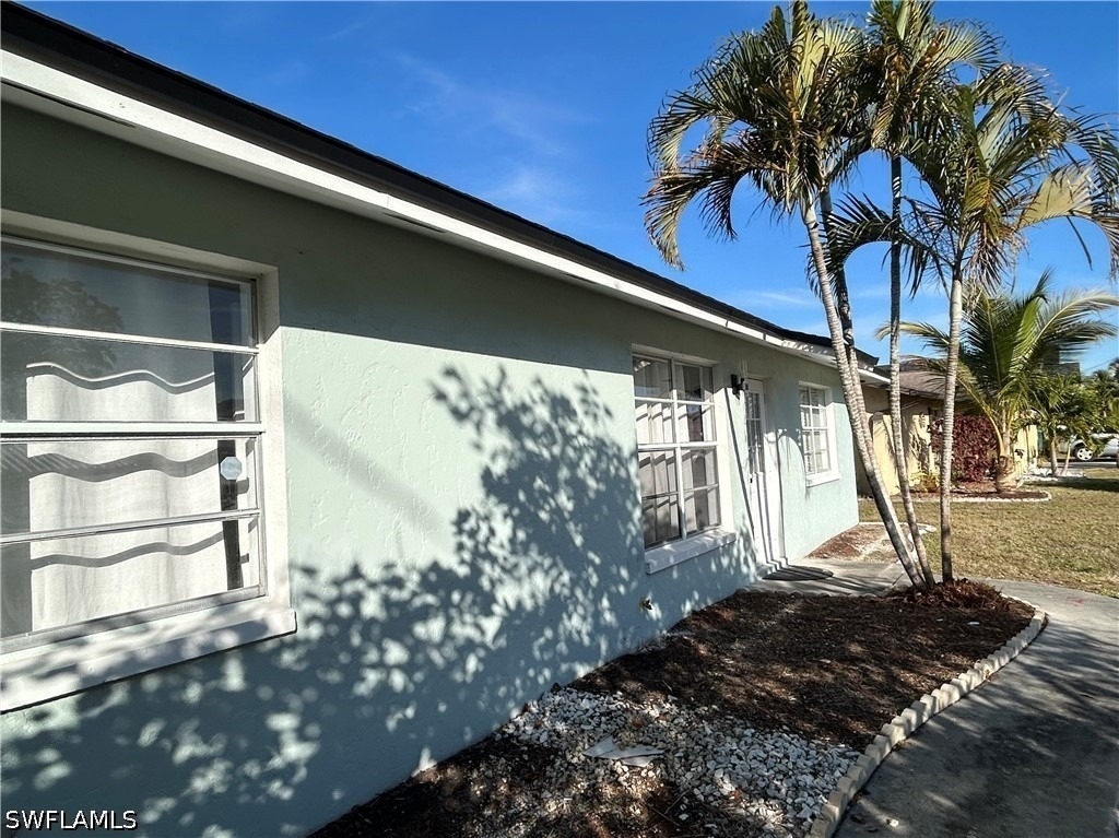 1428 Se 20th Avenue - Photo 2