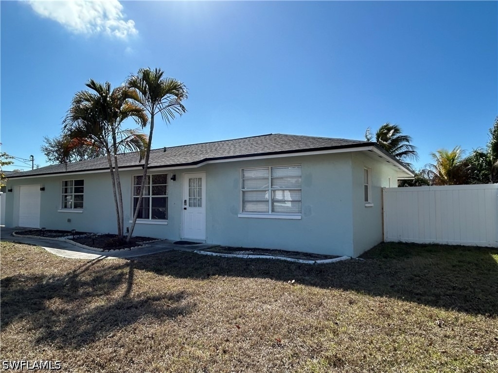 1428 Se 20th Avenue - Photo 0