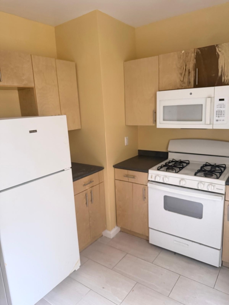 West 175th Street - Photo 1