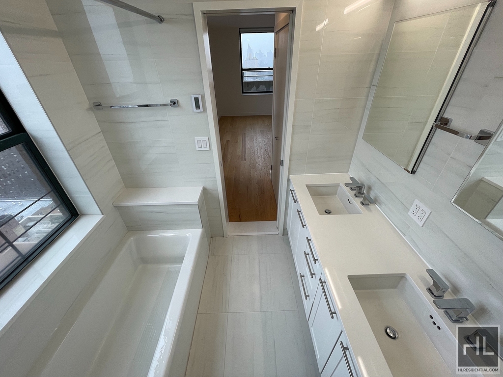West 87th Street - Photo 2