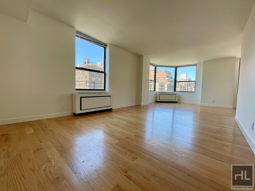 West 87th Street - Photo 1
