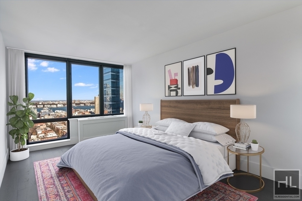 West 47th Street - Photo 4