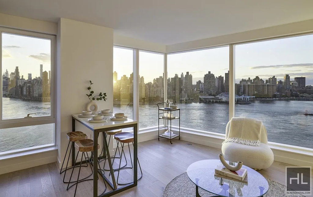 Halletts Point, Long Island City, Ny 11102 - Photo 3