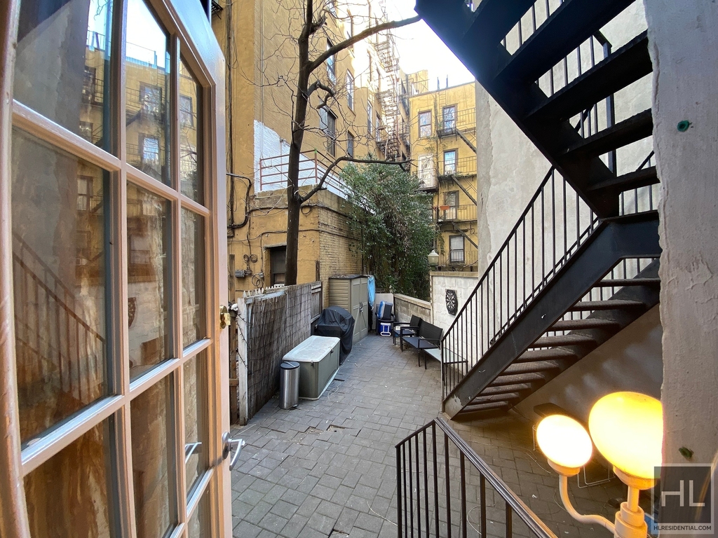 East 13 Street - Photo 0