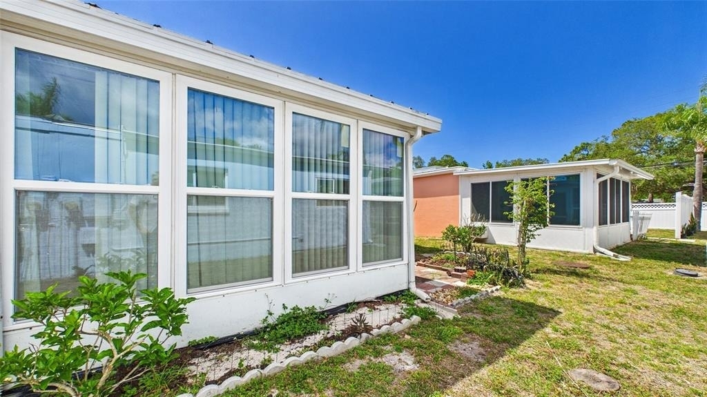 325 Sky Loch Drive W - Photo 29