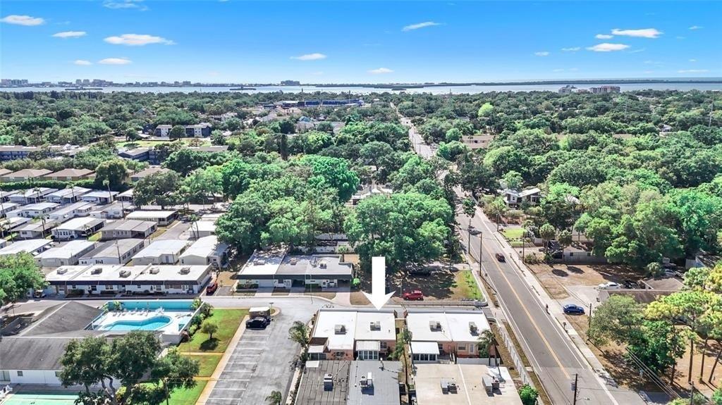 325 Sky Loch Drive W - Photo 38
