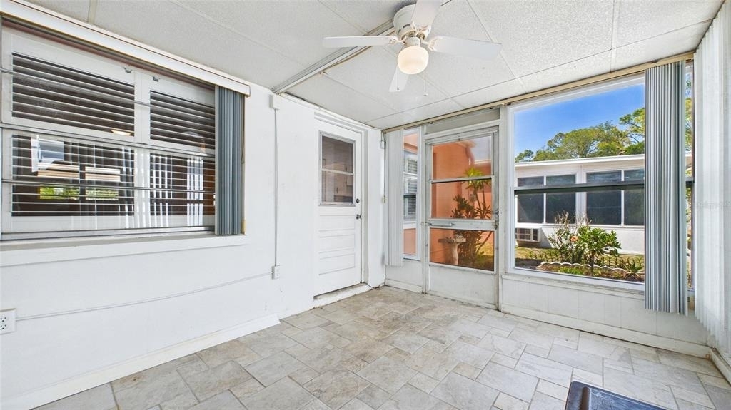 325 Sky Loch Drive W - Photo 24