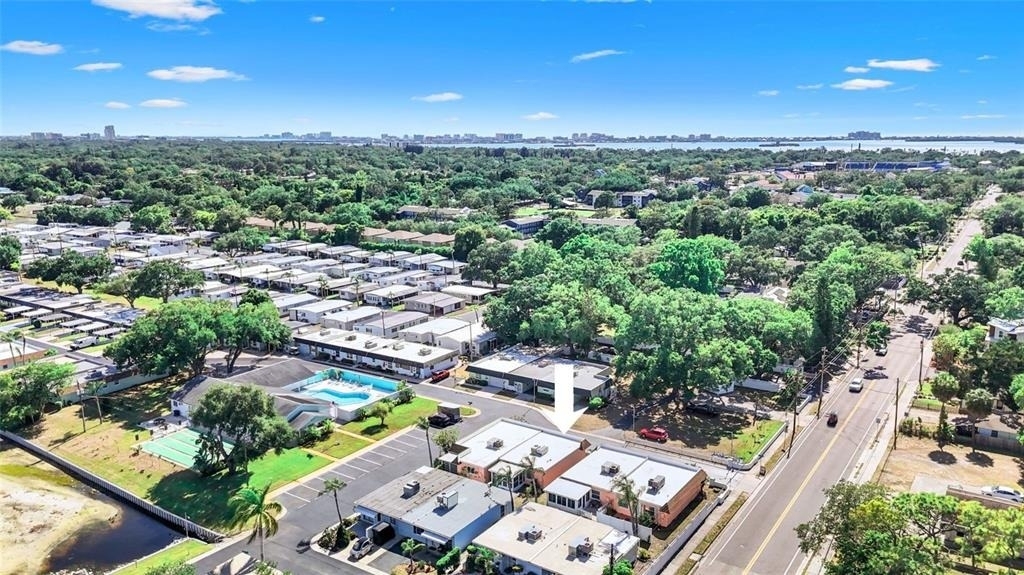 325 Sky Loch Drive W - Photo 37