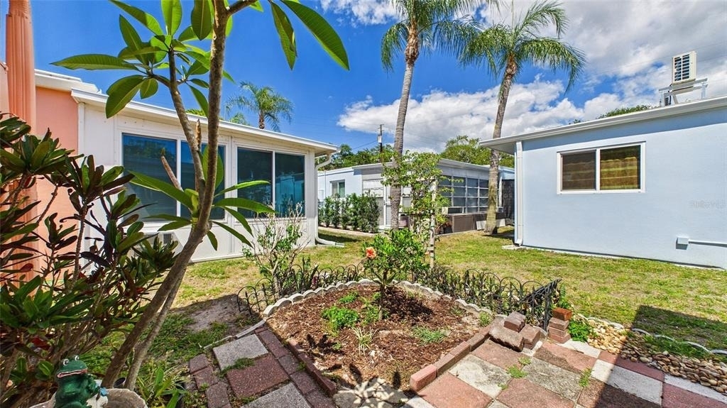 325 Sky Loch Drive W - Photo 27