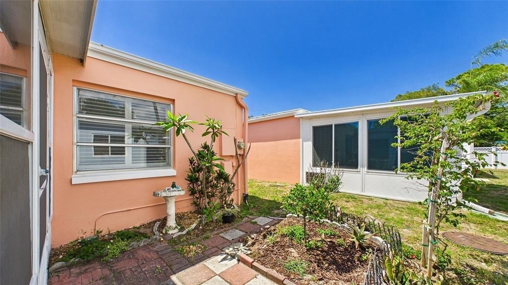 325 Sky Loch Drive W - Photo 26
