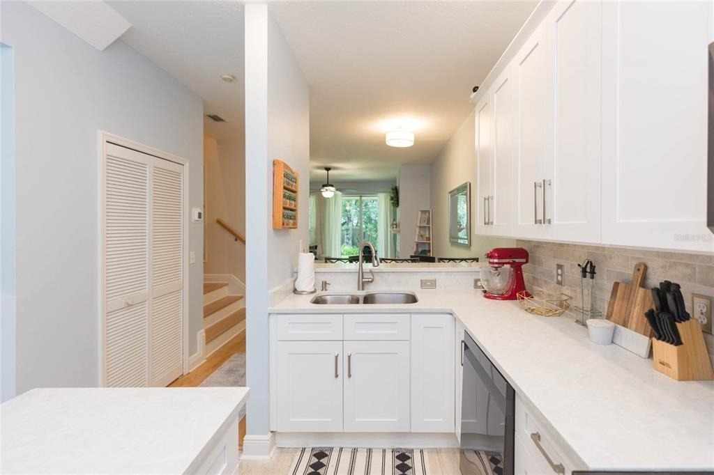 1050 Starkey Road - Photo 7