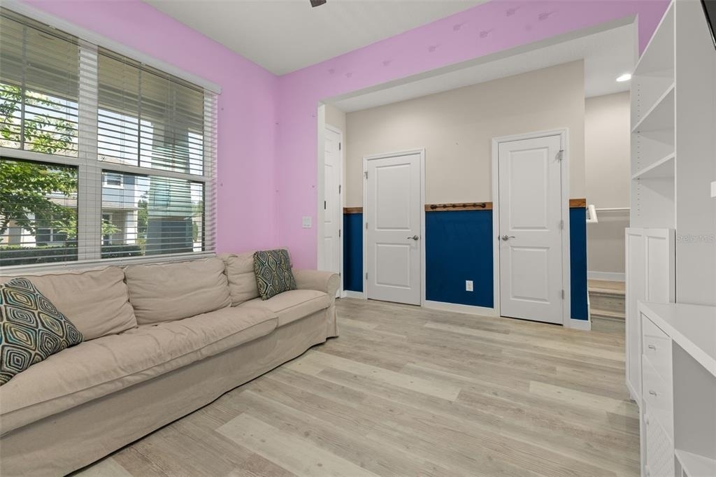 11193 Hanlon Terrace Alley - Photo 9