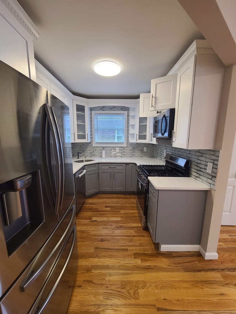 Spacious Apartment in Jamaica Queens - Photo 5